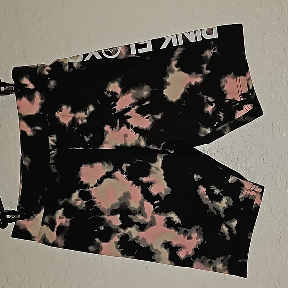 Pink Floyd Shorts - Picture 4 of 16